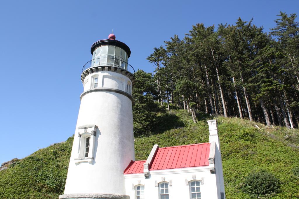 Lighthouse Inn Florence Exterior photo