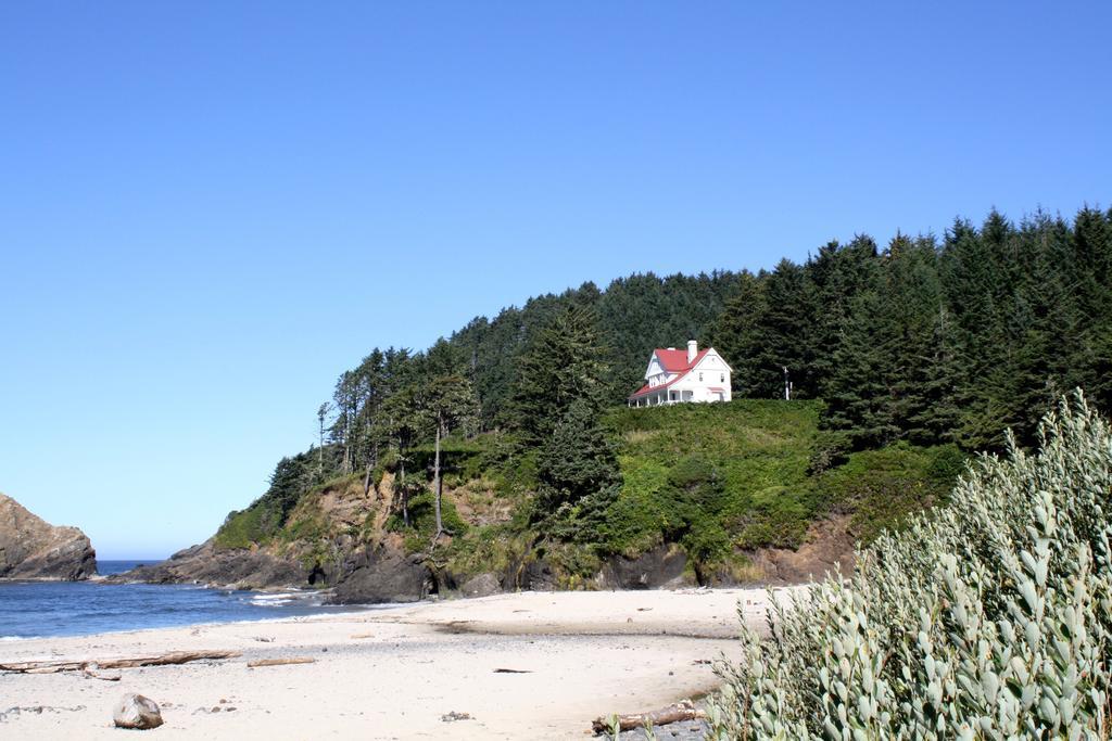 Lighthouse Inn Florence Exterior photo